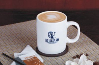 开一个蓝山咖啡加盟店装修以及面积方面有什么要求？