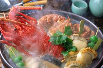 海鲜火锅自助餐加盟费用是多少？