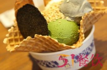陕拾叁冰饼糖加盟利润是多少？中式冰淇淋引来火爆人气